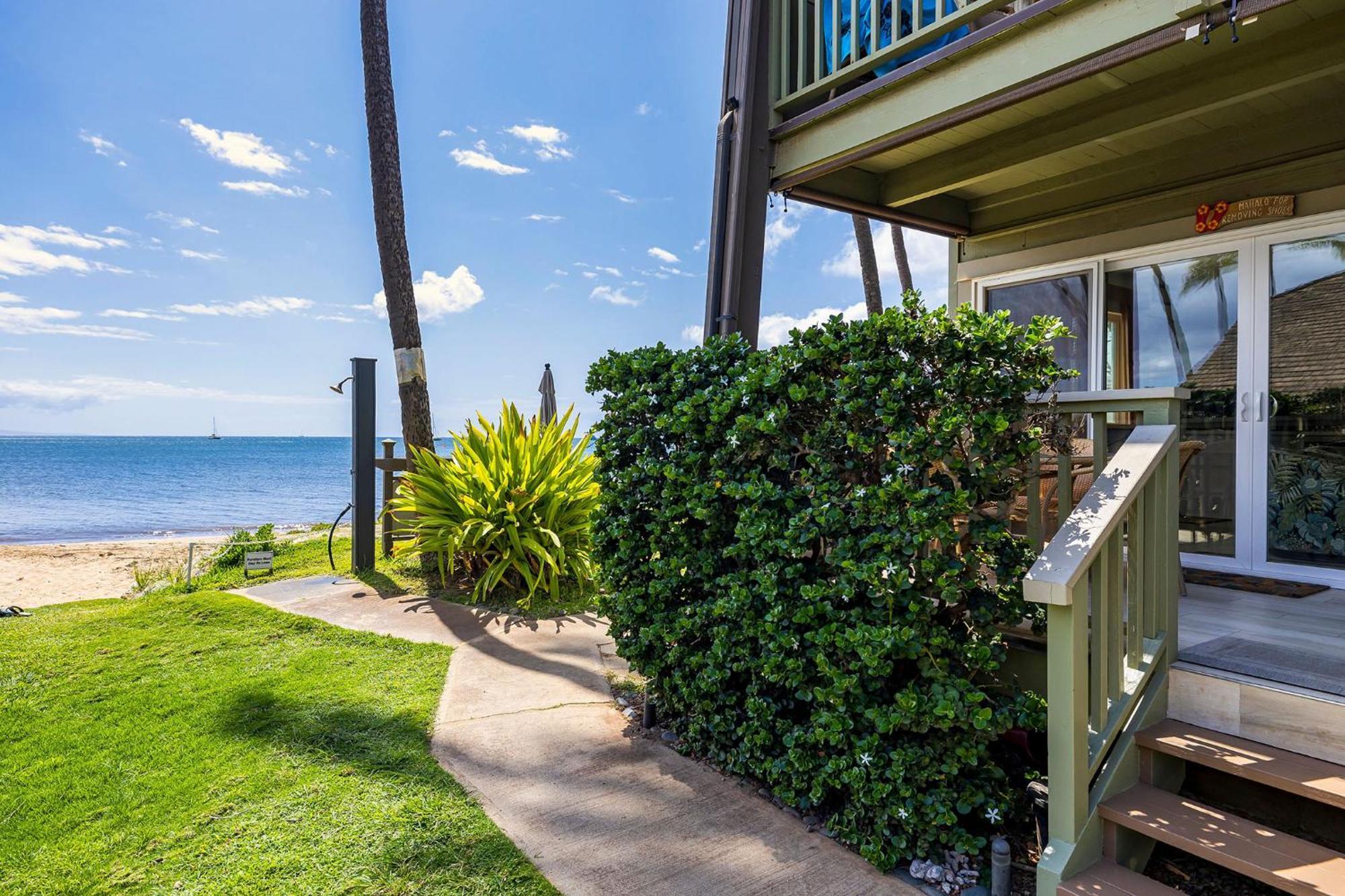 Kihei Kai Oceanfront Condos Bagian luar foto